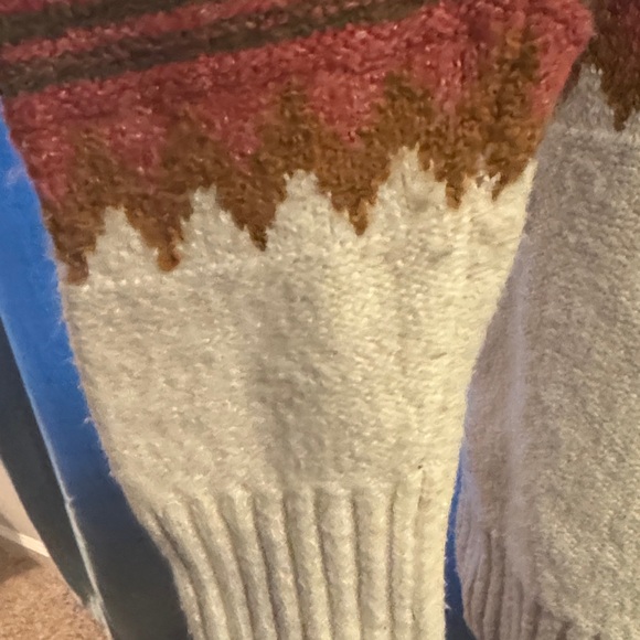 American Eagle Outfitters Cream and Multicolor Crew Neck Sweater - Picture 7 of 9